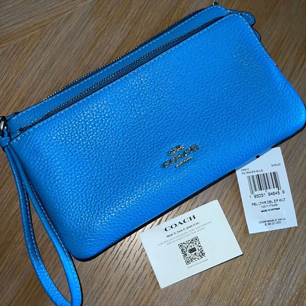 Blue pebbled leather coach wallet nwt